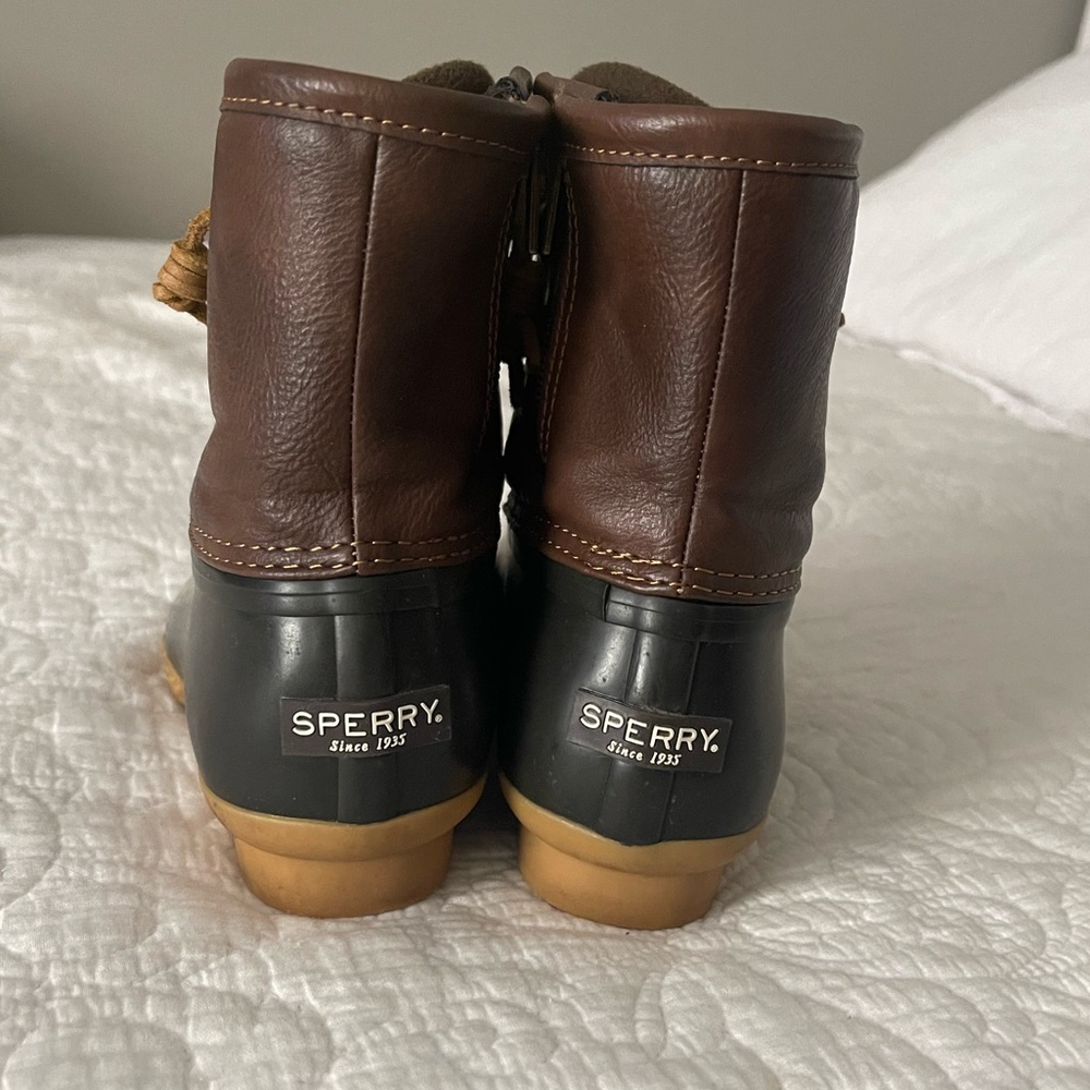 Sperry brown boots